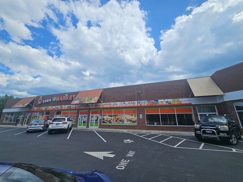 More Photos Of 937 State St, Bridgeport Storefront For Lease