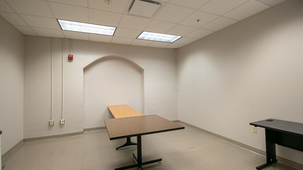 More Photos Of 1317-1319 26th Ave, Gulfport Office Residential For Lease