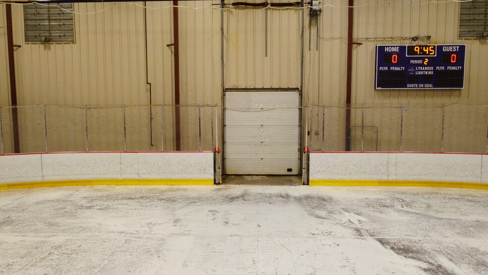 More Photos Of 2725 W Entry Rd, Baldwinsville Sports And Entertainment For Lease