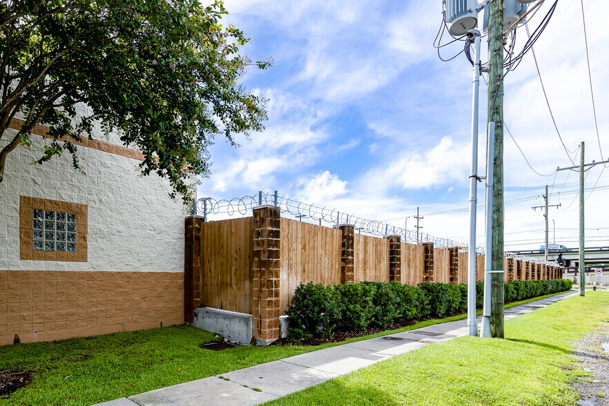 More Photos Of 3131 Elysian Fields Ave, New Orleans Storefront Retail Office For Lease