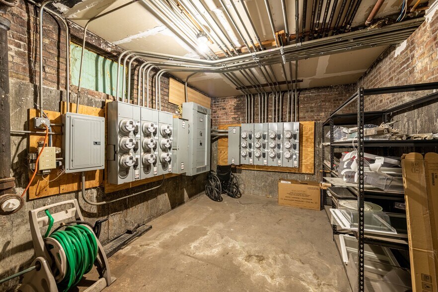 More Photos Of 7314-7322 N Winchester Ave, Chicago Apartments For Sale