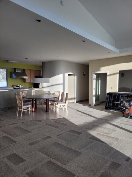 More Photos Of 1744 Farmers Loop Rd, Fairbanks Assisted Living For Sale