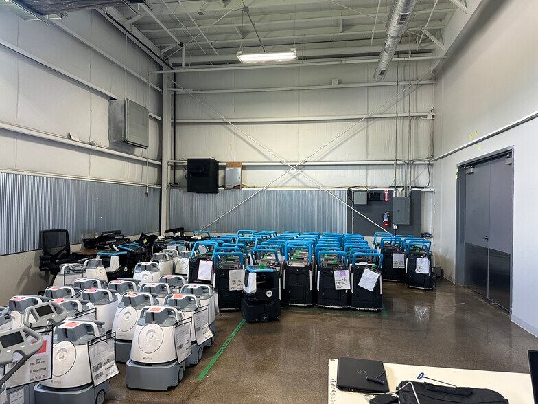 More Photos Of 101 E Roosevelt Ave, Zeeland Manufacturing For Lease