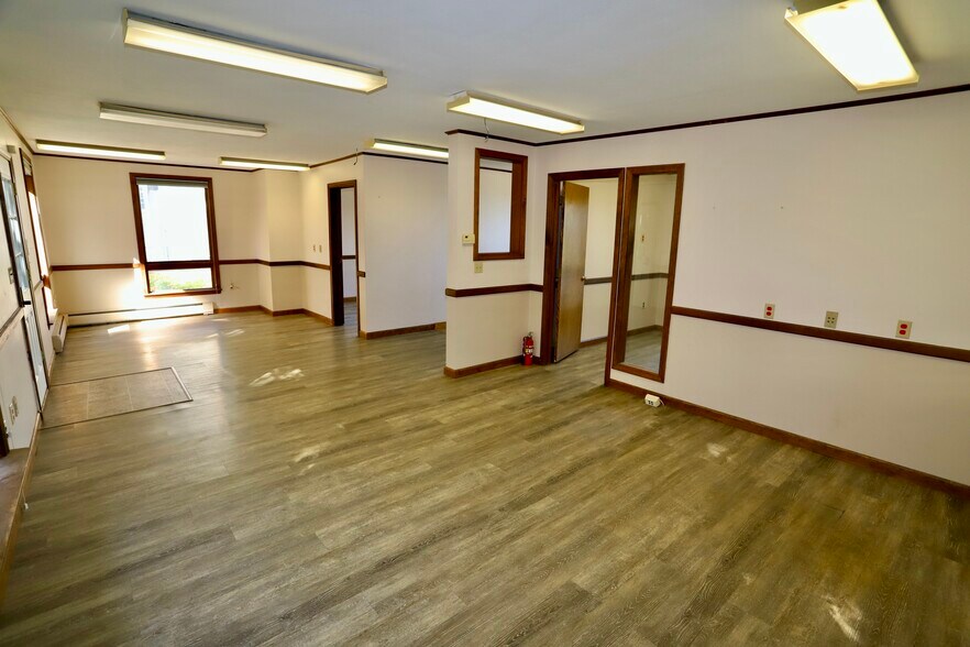More Photos Of 41 Highland Ave, Newport Warehouse For Sale