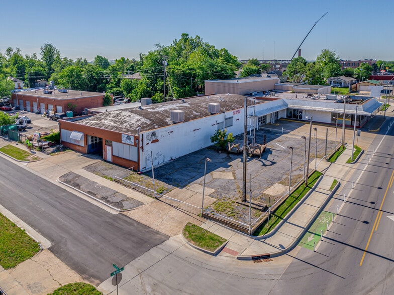 More Photos Of 2812 S Walker Ave, Oklahoma City Auto Dealership For Sale