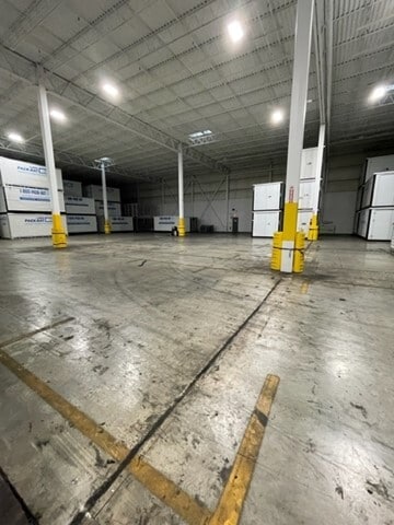 More Photos Of 12 Forge Pky, Franklin Warehouse For Lease
