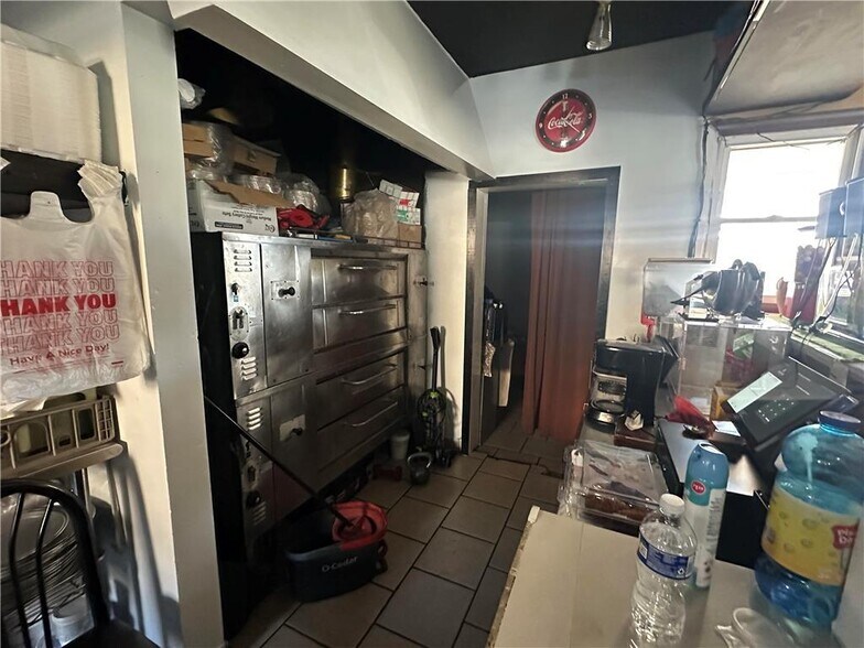 More Photos Of 7 Lehigh St, Catasauqua Restaurant For Sale