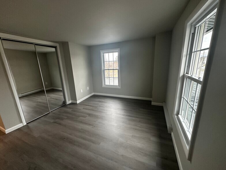 More Photos Of 15149 Bloyers Ave, Hagerstown Apartments For Sale