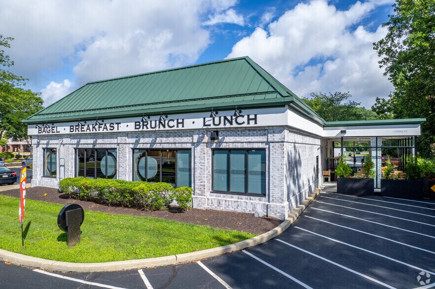 More Photos Of 4855 West Chester Pike, Newtown Square Unknown For Lease