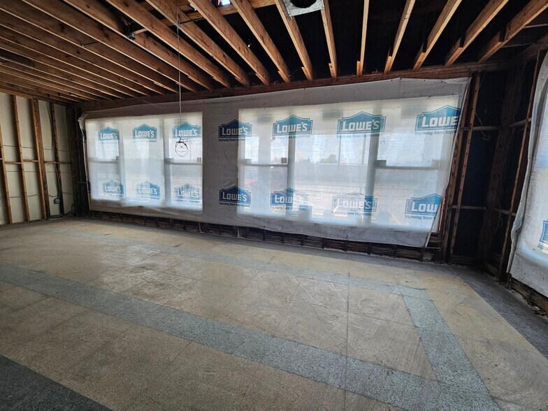 More Photos Of 7701 Saint Bernard Hwy, Arabi Office For Sale