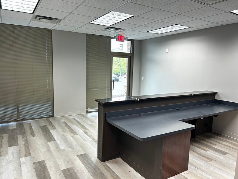 More Photos Of 4245 Johns Creek Pky, Suwanee Medical For Lease