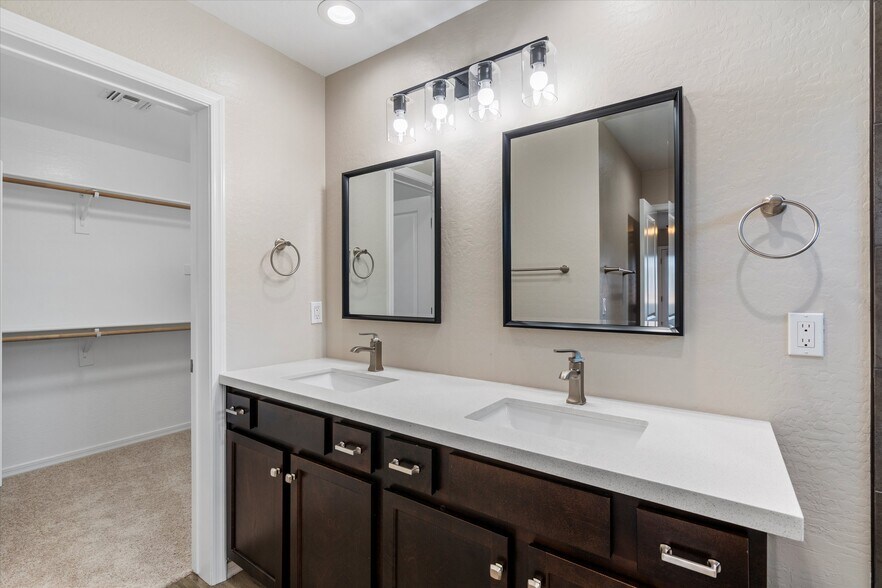 More Photos Of , Phoenix Multifamily For Sale