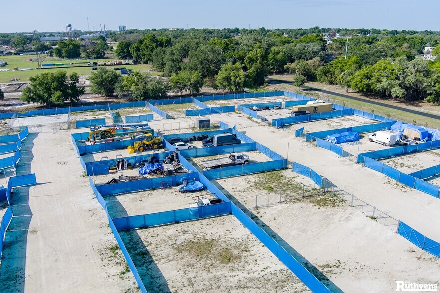 More Photos Of 850 2nd St, Winter Haven Land For Lease