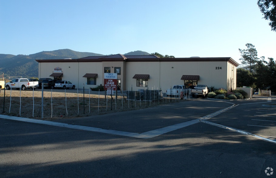 More Photos Of 224 Highway 246, Buellton Office For Sale