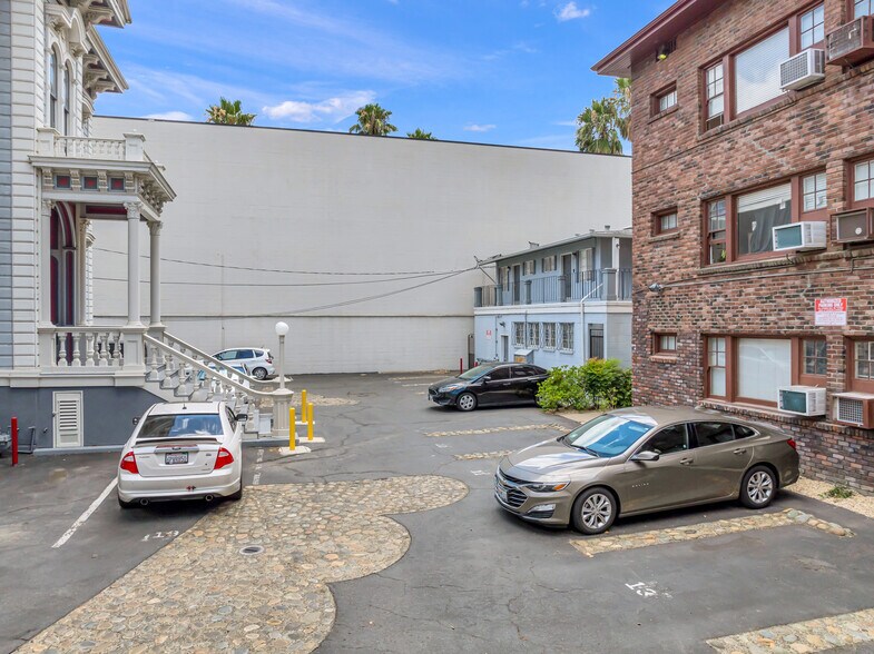 More Photos Of 1021 H St, Sacramento Apartments For Sale