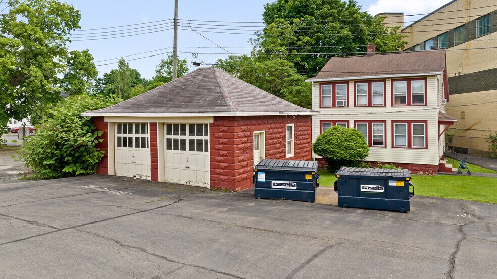 More Photos Of 150 Main St, Johnson City Medical For Sale