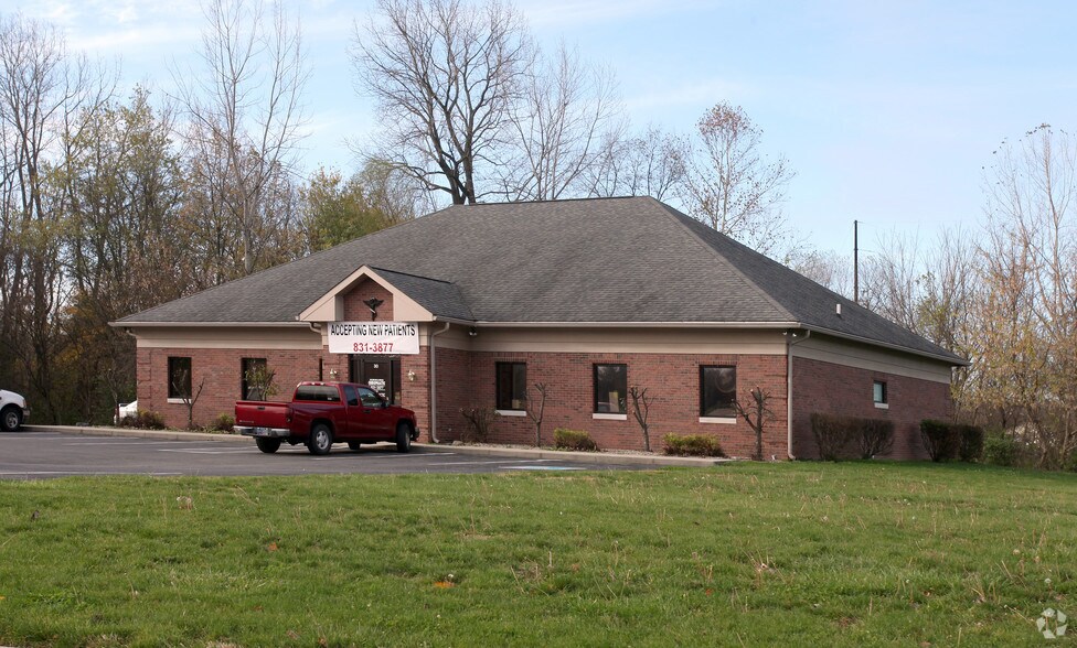 More Photos Of 30 Spring Mill Ct, Mooresville Office For Sale