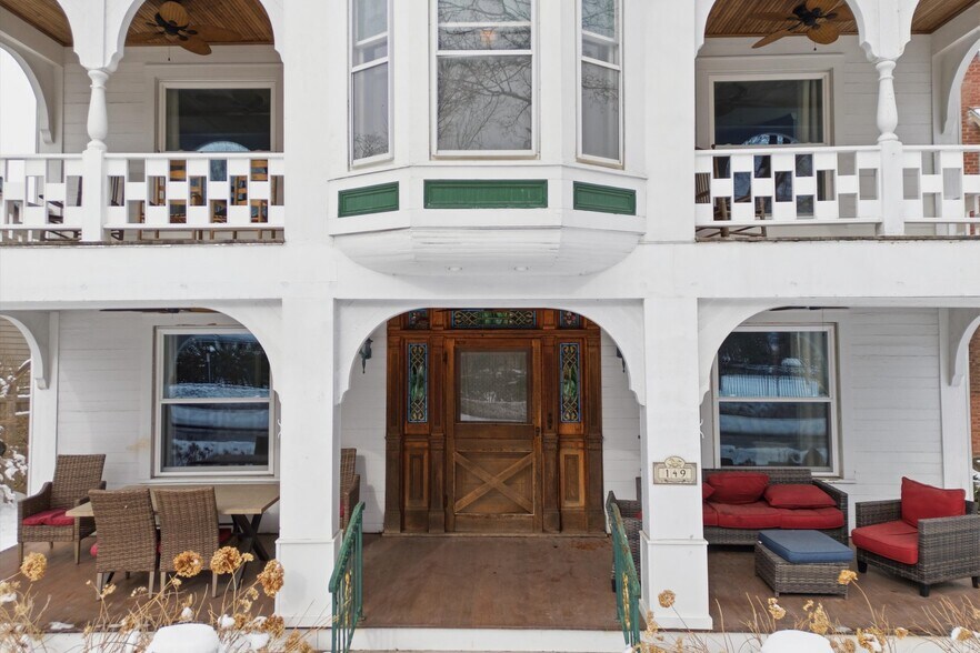 More Photos Of 149 Union Ave, Saratoga Springs Hospitality For Sale