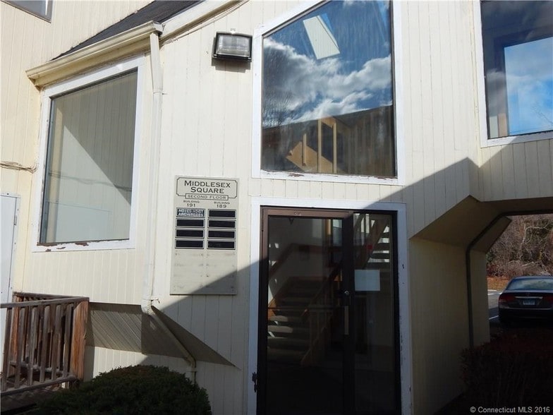 More Photos Of 189-191 Middlesex Ave, Chester Storefront Retail Office For Lease