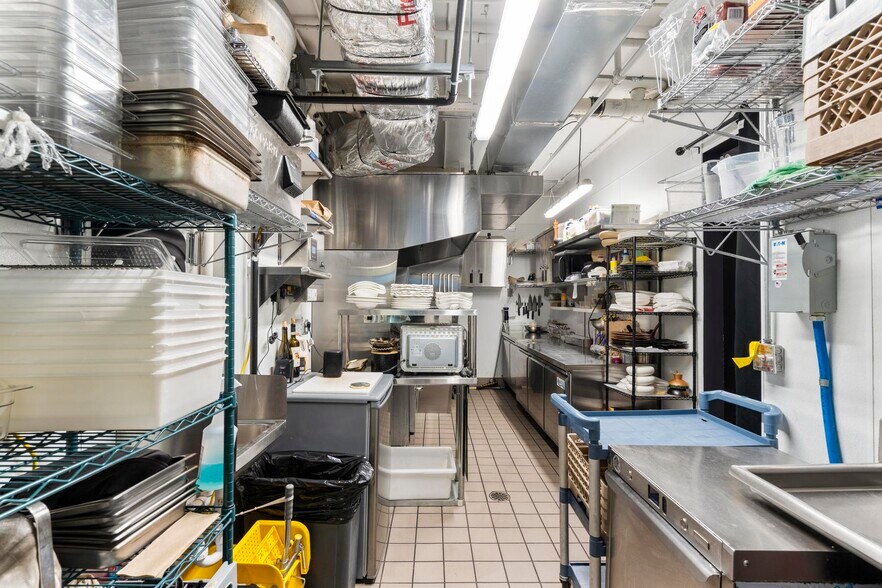 More Photos Of 1006 Chapel St, New Haven General Retail For Sale