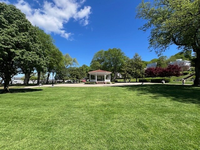 More Photos Of 256 Main St, Northport Office For Lease