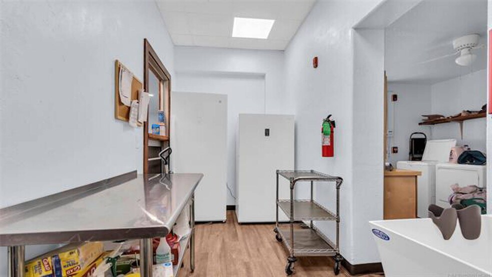 More Photos Of 4379 Highway 7 W, Sulphur Daycare Center For Sale