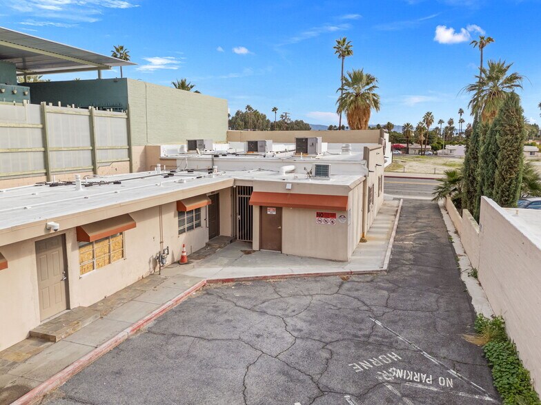 More Photos Of 1059-1063 N Palm Canyon Dr, Palm Springs Storefront For Sale