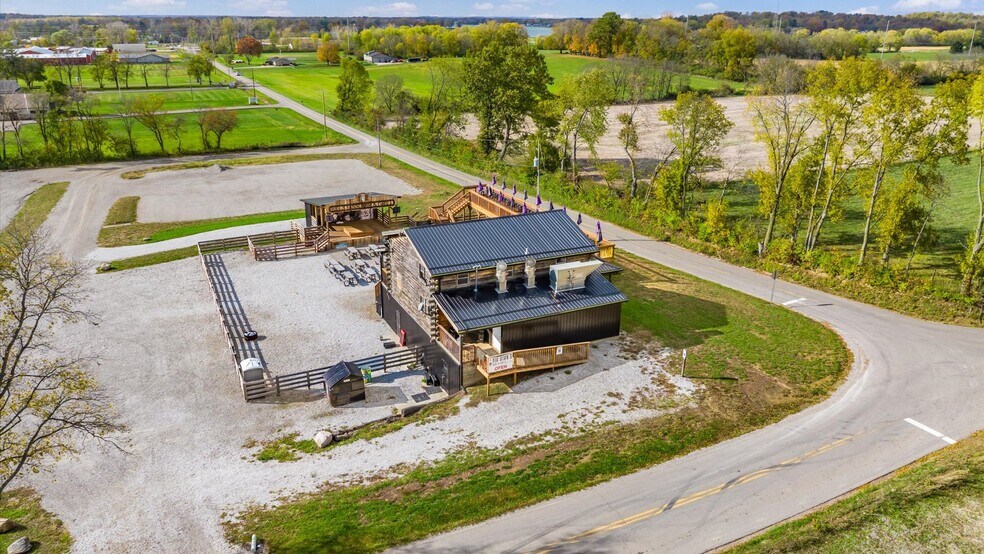 More Photos Of 8635 Blackbird Lane, Thornville Land For Sale