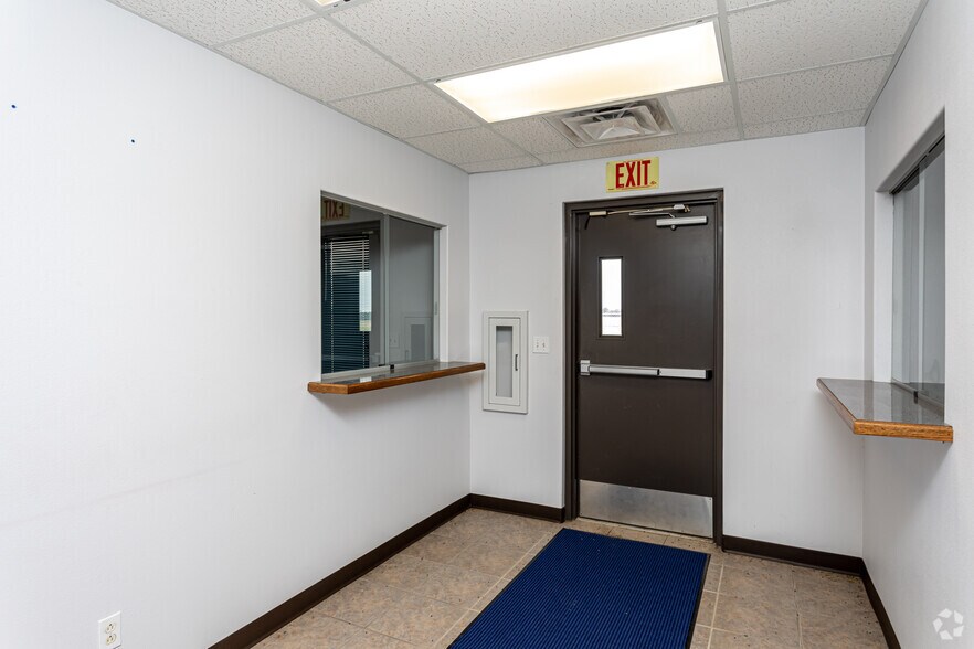 More Photos Of 3600 NW Lawton Rd, Columbus Land For Lease