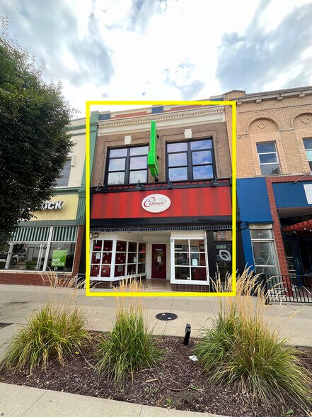 More Photos Of 728 S Kansas Ave, Topeka Storefront Retail Office For Lease