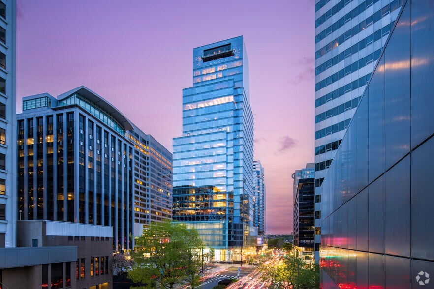 More Photos Of 1201 Wilson Blvd, Arlington Coworking Space