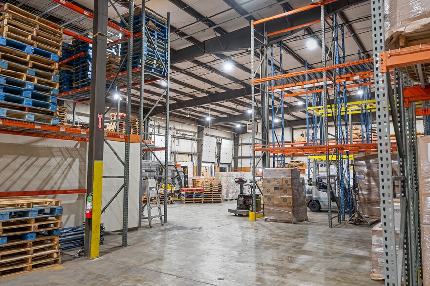 More Photos Of 475 Oberlin Ave S, Lakewood Warehouse For Lease