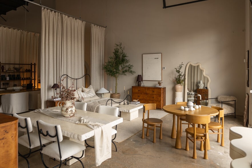 More Photos Of 3330 Audley St, Houston Storefront Retail Office For Lease