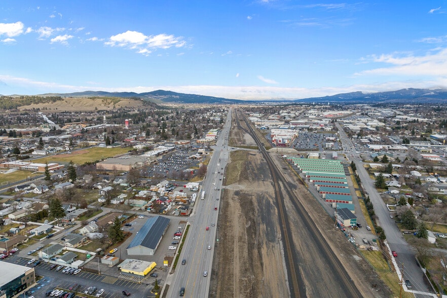 More Photos Of 8615 E Trent Ave, Spokane Valley Auto Repair For Sale