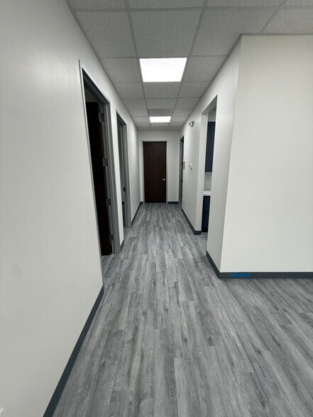 More Photos Of 15511 Jarvis Rd, Cypress Industrial For Lease