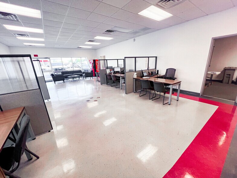 More Photos Of 3205 W Wall St, Midland Auto Dealership For Sale