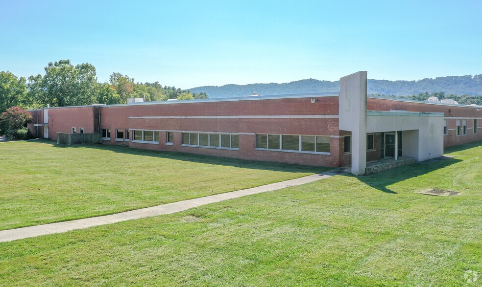 Primary Photo Of 1 Balcrank Way, Weaverville Warehouse For Lease