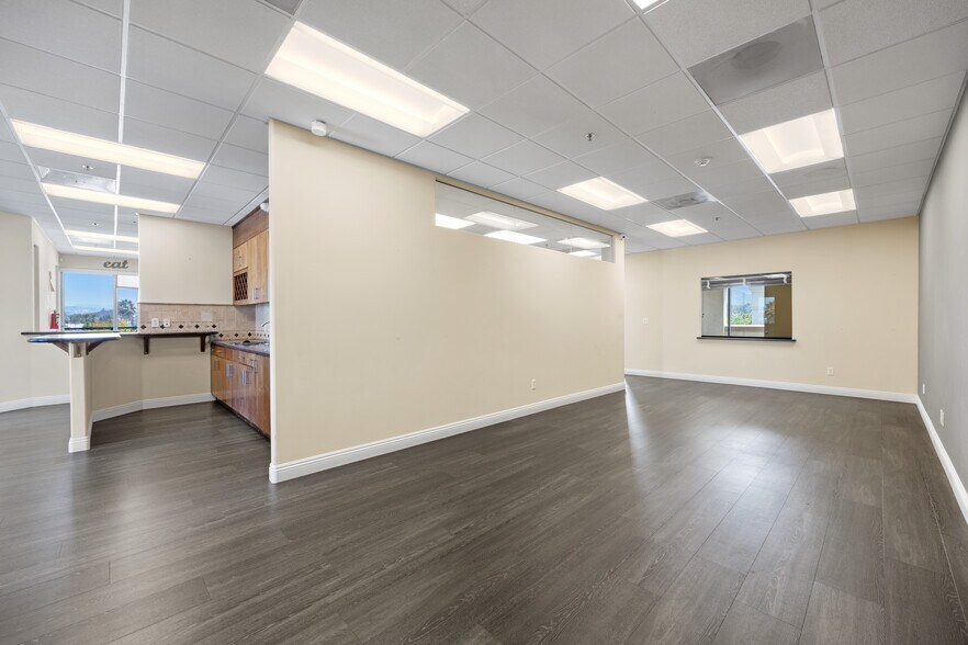 More Photos Of 950 Boardwalk, San Marcos Office For Sale