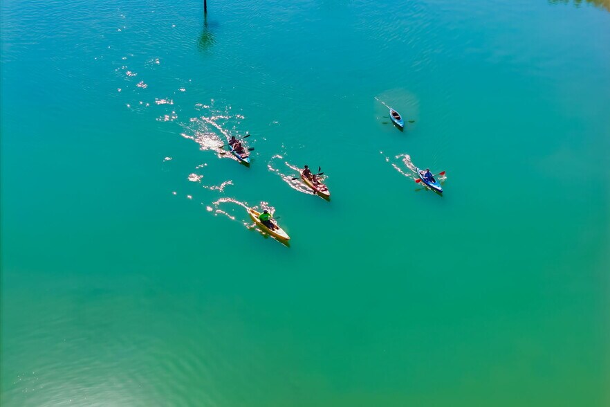 More Photos Of 9022 Midnight Pass Rd, Sarasota Apartments For Sale