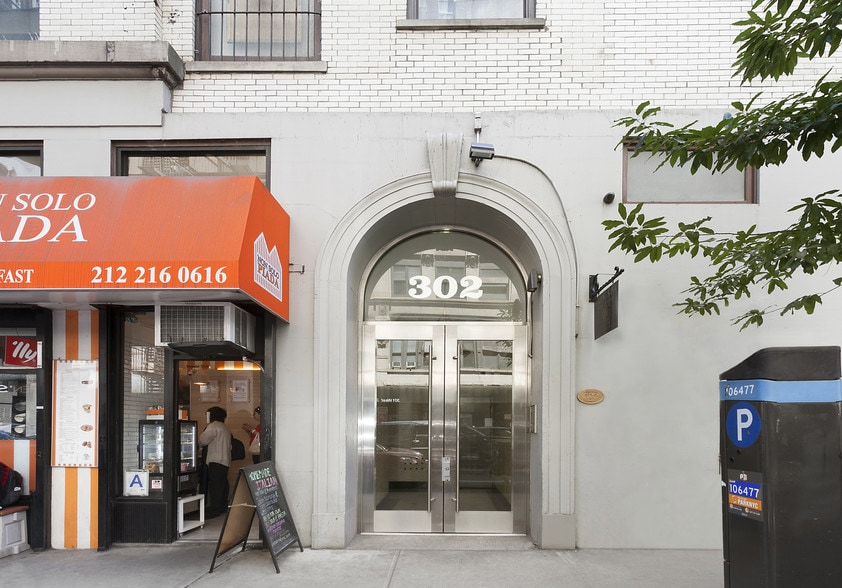 More Photos Of 302 W 37th St, New York Office For Lease