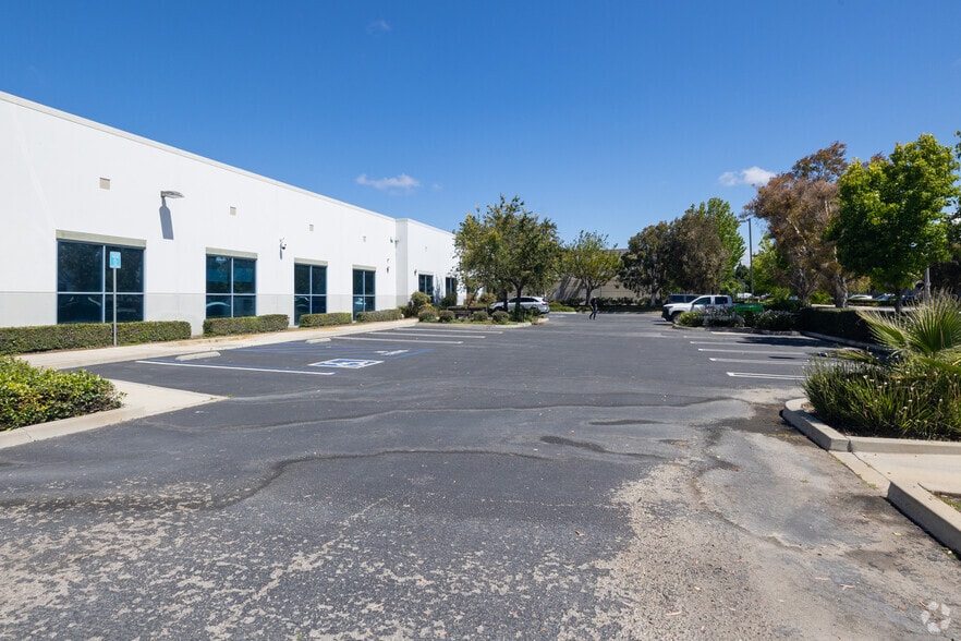 More Photos Of 351 Candelaria, Oxnard Warehouse For Sale