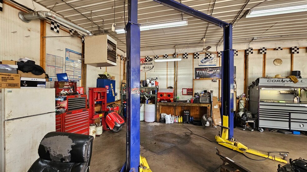 More Photos Of 4114 E Michigan Ave, Jackson Freestanding For Sale