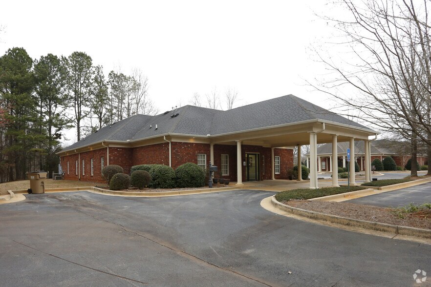 More Photos Of 4591 Winder Hwy, Flowery Branch Medical For Lease