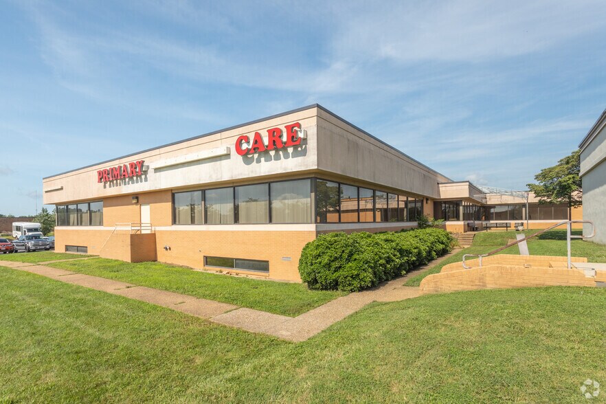 More Photos Of 4510 Plank Rd, Fredericksburg Medical For Lease