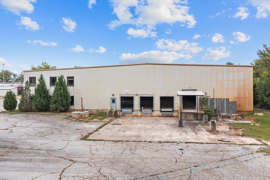 More Photos Of 1820 Martin Luther King Jr Ave, Salisbury Distribution For Lease