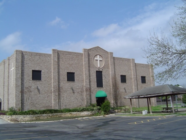 More Photos Of 8101 Senate St, Houston Religious Facility For Lease