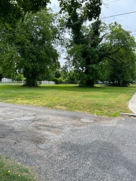 More Photos Of 911 N Commerce St St, Paulsboro Religious Facility For Sale