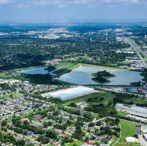 More Photos Of 5115 Shaver, Houston Warehouse For Lease