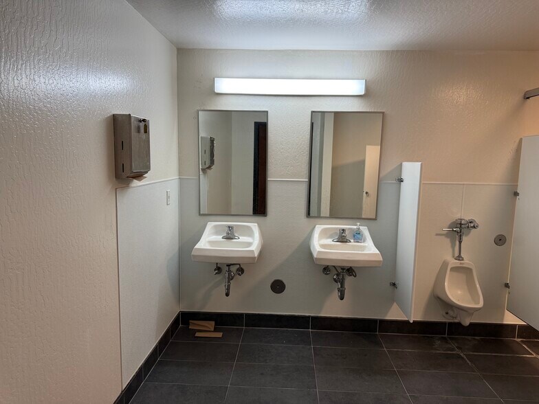 More Photos Of 2230 Will Wool Dr, San Jose Warehouse For Lease