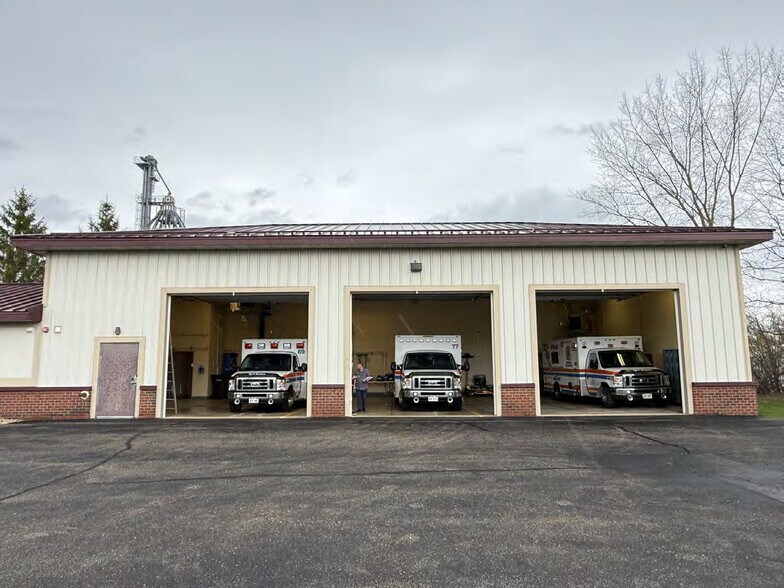 More Photos Of 8494 Market St, Middleton Flex For Sale